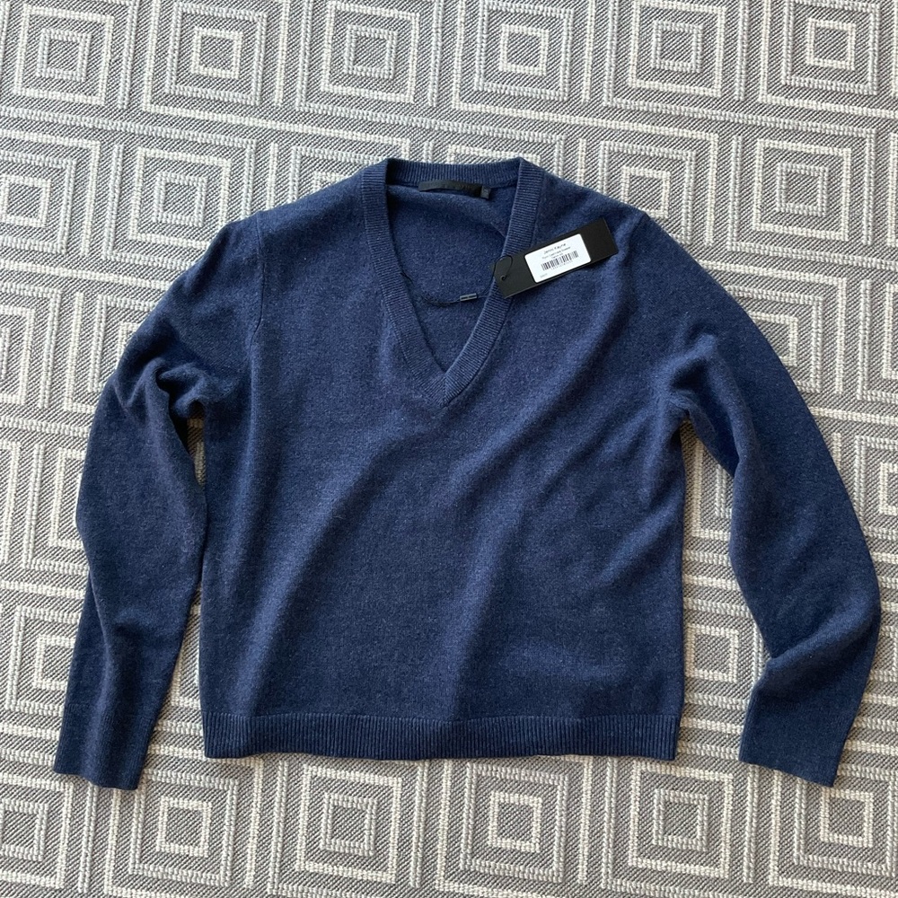NWOT Flynn Cashmere Sweater XS